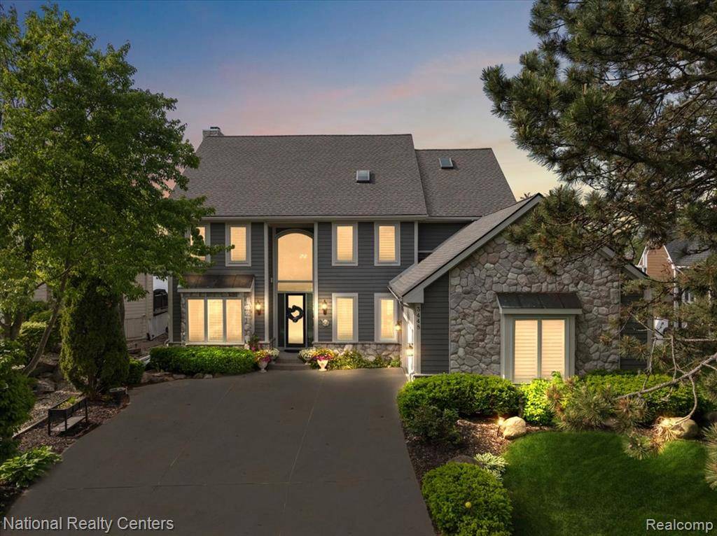 Commerce Twp, MI 48382 1958,3448 Circle Drive