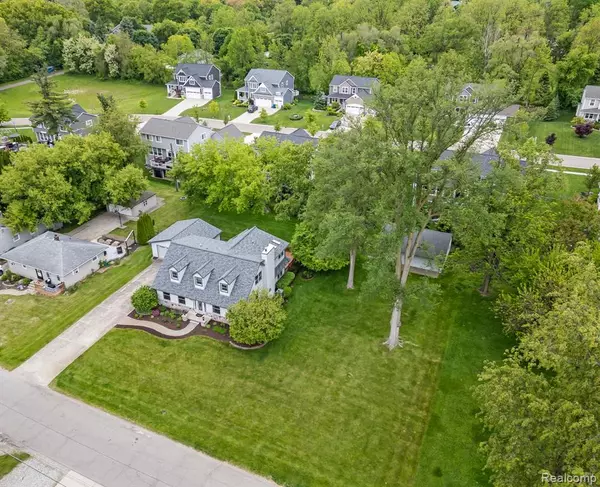 White Lake, MI 48386 4311,8380 COOLEY BEACH Drive