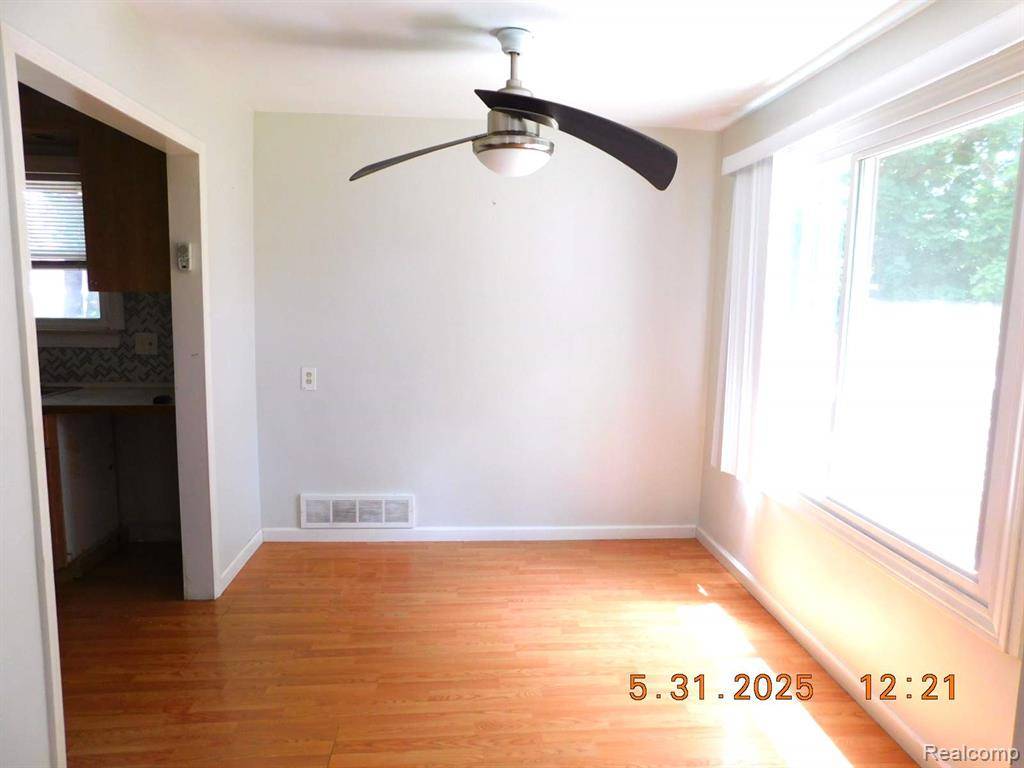 Lincoln Park, MI 48146 3508,1820 Buckingham Avenue