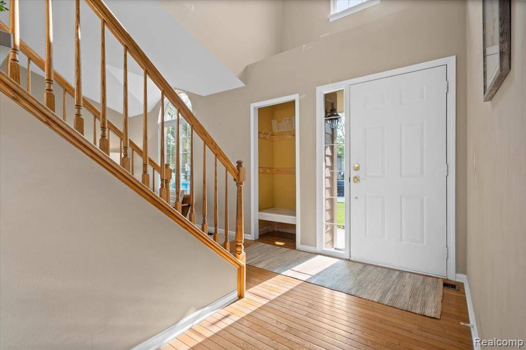 Clarkston, MI 48346 3074,5602 Adderstone Drive