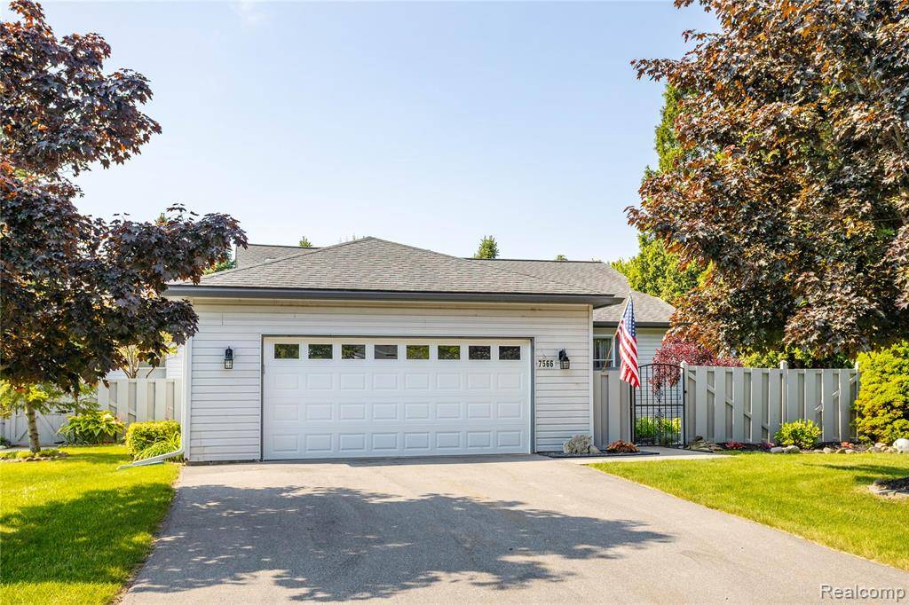 7566 Radcliffe, Brighton, MI 48114 9487