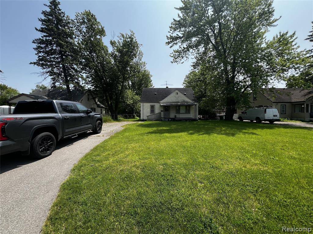 31707 Ecorse Road, Romulus, MI 48174 1924