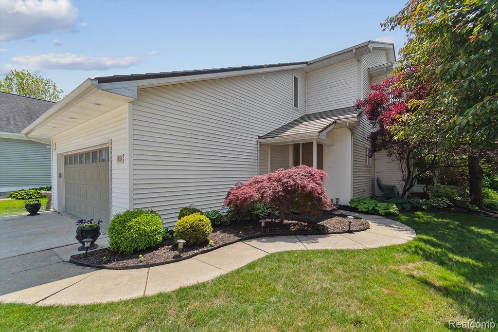 Whitmore Lake, MI 48189 9161,4118 Shoreview Lane