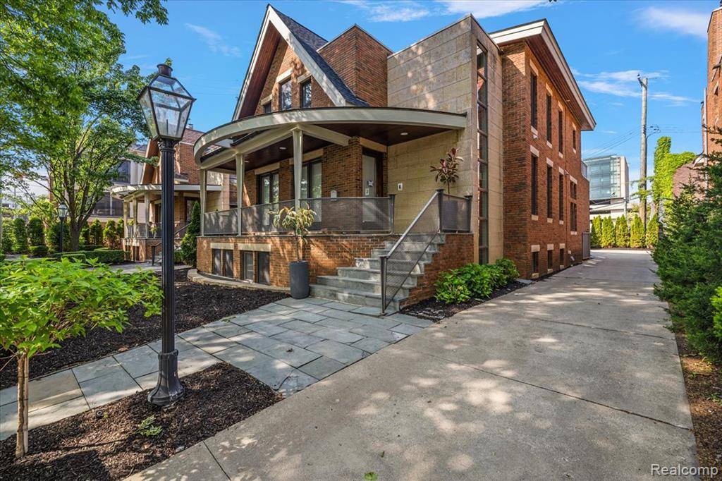 647 ANN Street, Birmingham, MI 48009 1725