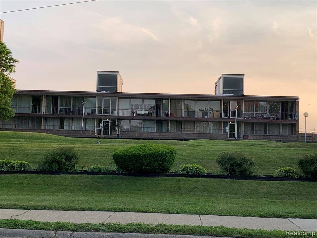 1985 Orleans Street, Detroit, MI 48207 2718