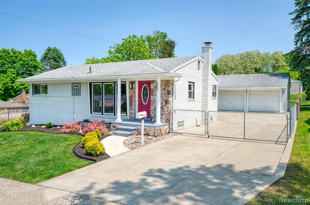 860 Friar Drive, Milford, MI 48381 1749