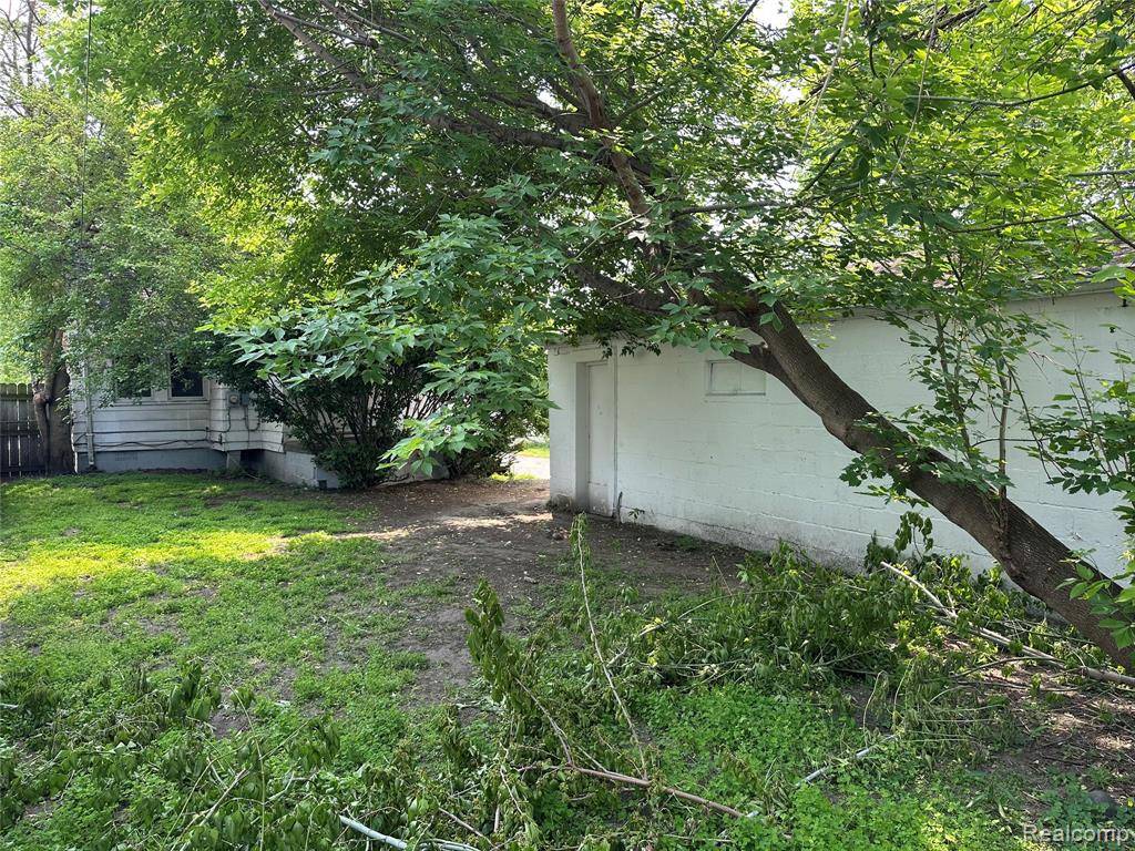 Madison Heights, MI 48071 3554,26537 Brettonwoods Street