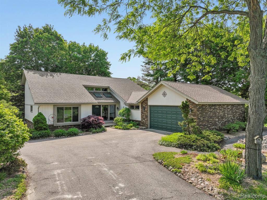 3601 Reese Road, Ortonville, MI 48462 8460