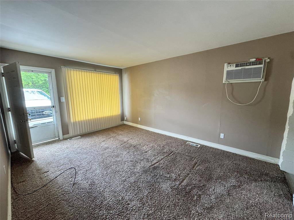 Lincoln Park, MI 48146,1527 Euclid Street