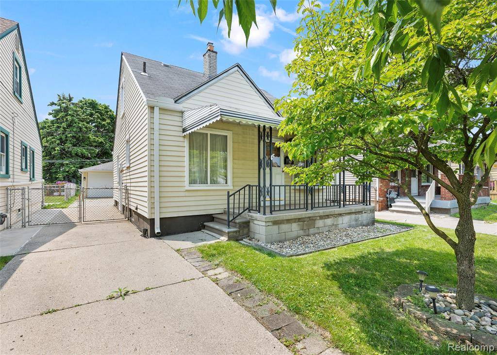 Lincoln Park, MI 48146 4805,2359 Detroit Avenue
