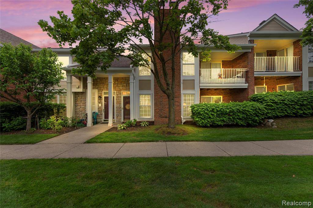 56575 Chesapeake Trail, Shelby Twp, MI 48316 5050