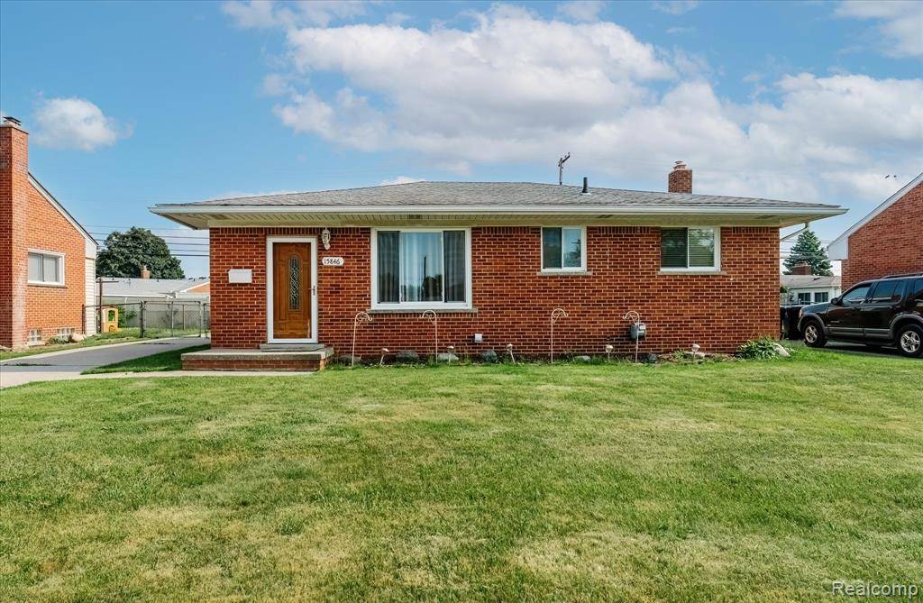 15846 Chestnut Street, Roseville, MI 48066 2732