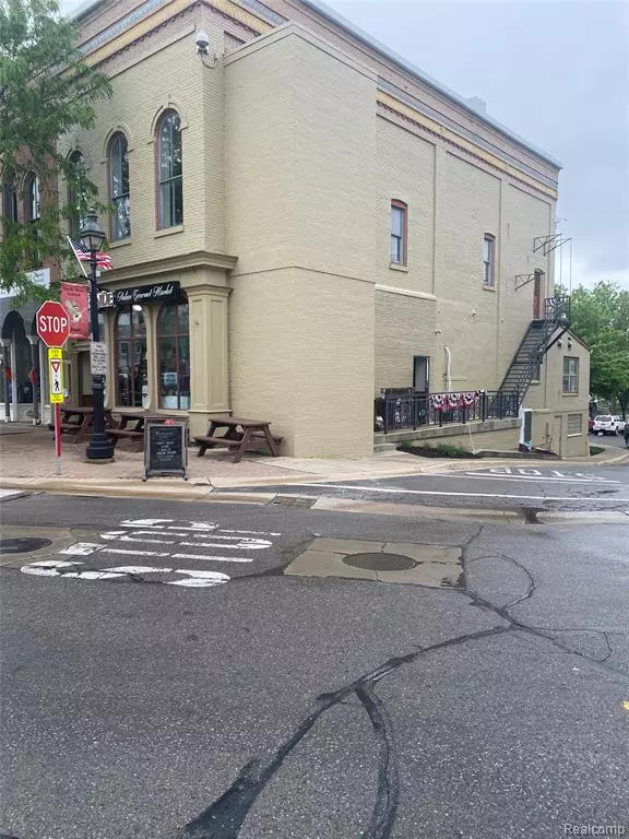 Dundee, MI 48131 1025,145 Riley Street
