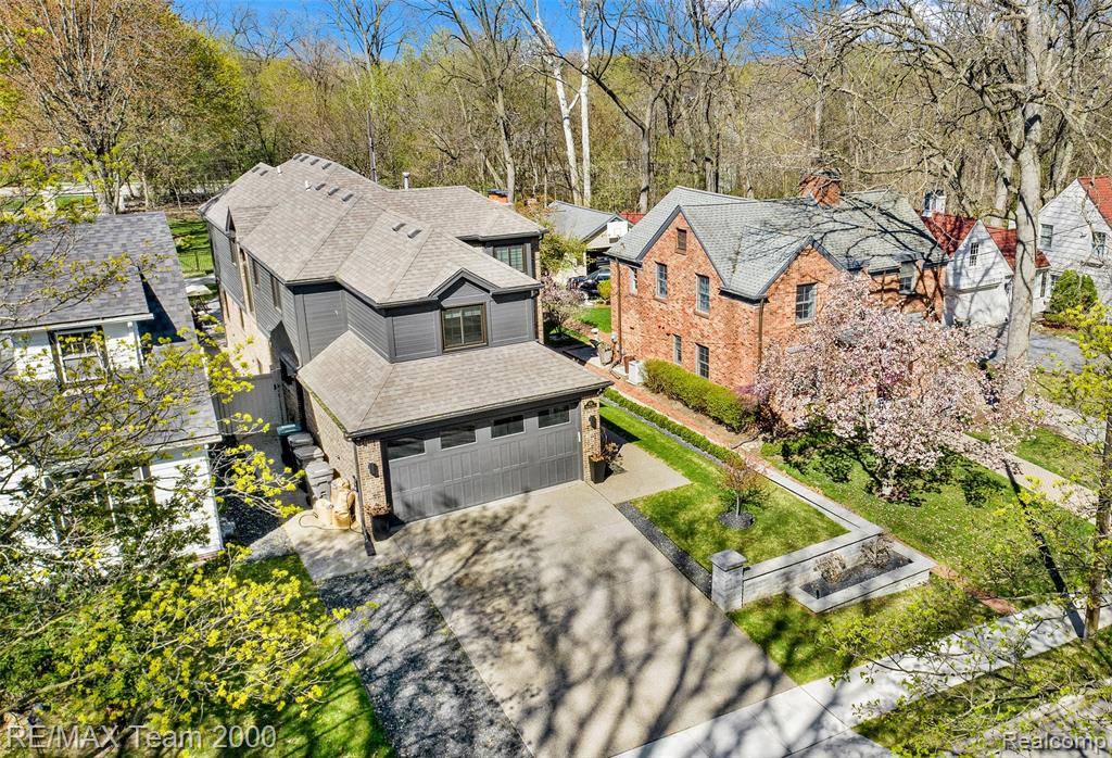 Dearborn, MI 48124 2129,636 Morley Court