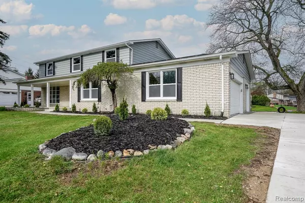 52556 BELLE Crest,  Shelby Twp,  MI 48316 2909