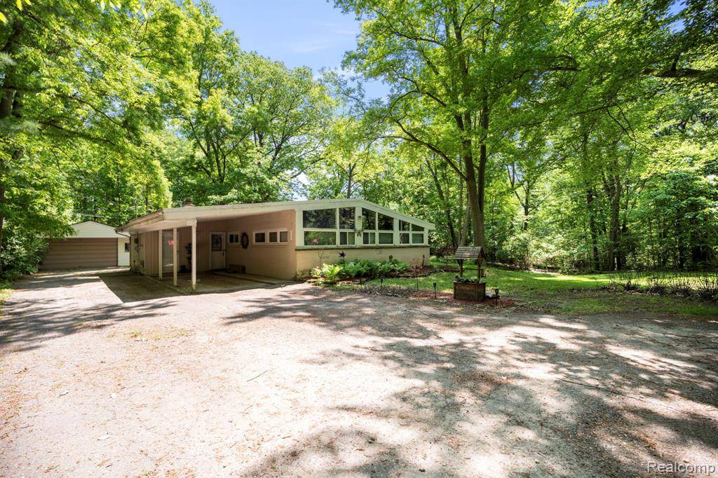 25022 Pimlico Court, Farmington Hills, MI 48336 1259