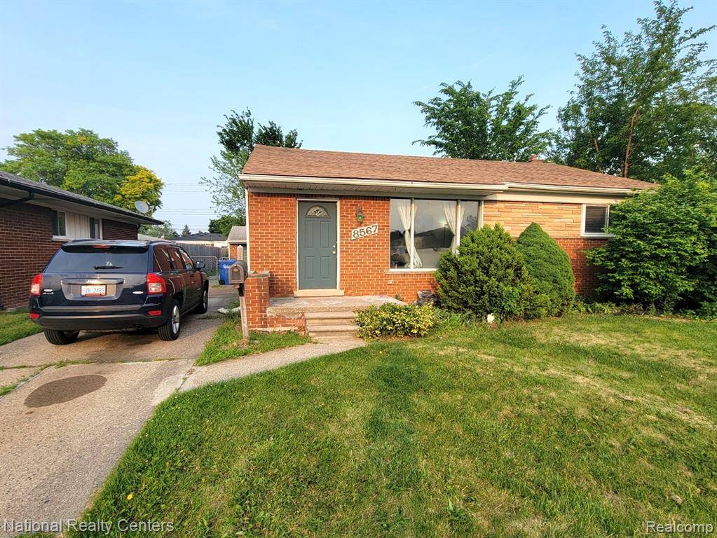 8567 Francine Street, Warren, MI 48093 4981