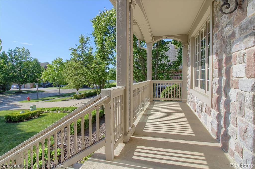 Northville, MI 48168 8591,18241 Parkshore Drive