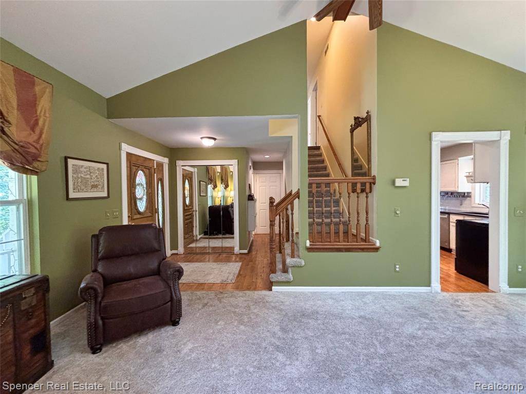 Clarkston, MI 48348 3329,5005 Mohawk Avenue