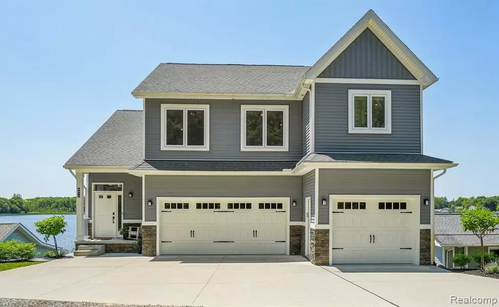 6652 Westminister Street, Fenton, MI 48430 9022