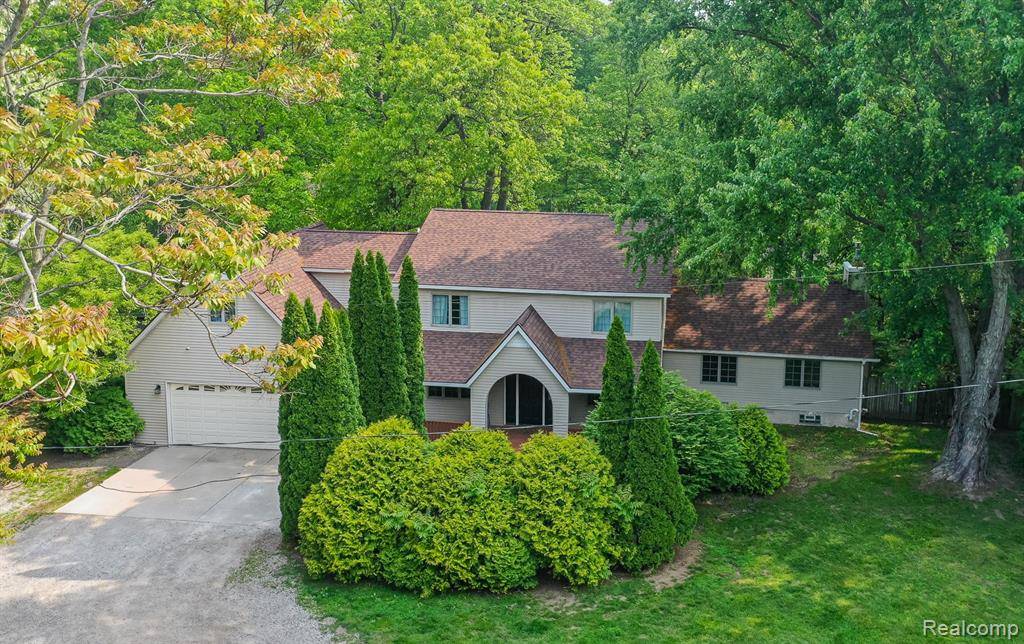 2475 S ORTONVILLE Road, Ortonville, MI 48462 8643