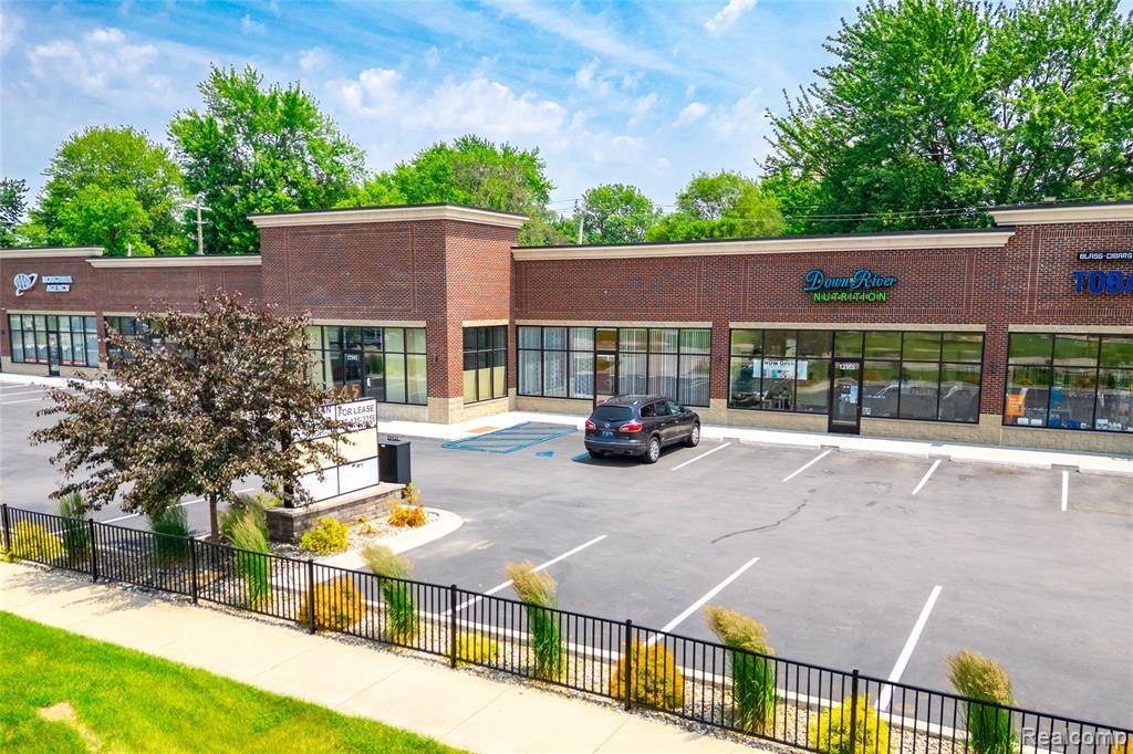 12355 Telegraph, Taylor, MI 48180