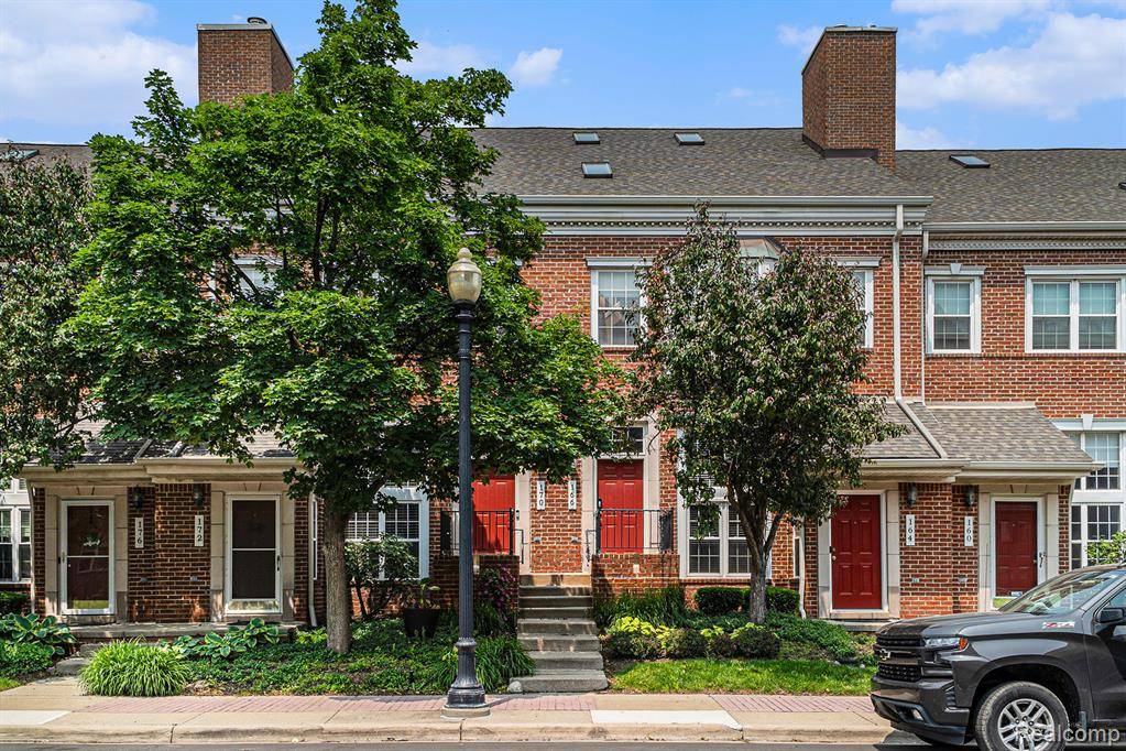 170 Allenhurst Avenue, Royal Oak, MI 48067 3232
