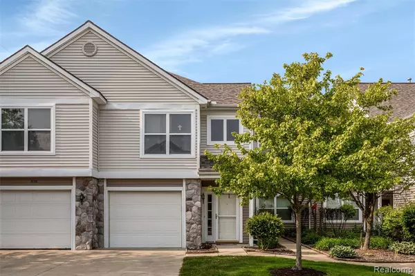 612 Riverstone Lane,  Chelsea,  MI 48118 1470