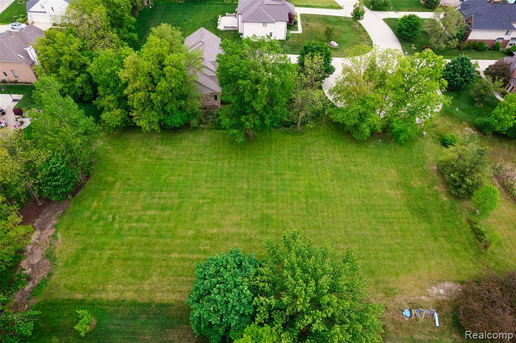 Farmington Hills, MI 48335 5414,22335 Diamond Court