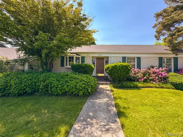 Birmingham, MI 48009 4803,1325 Pilgrim Avenue