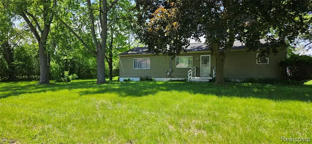 5471 FAIRHAVEN Street, Flint, MI 48505 1005