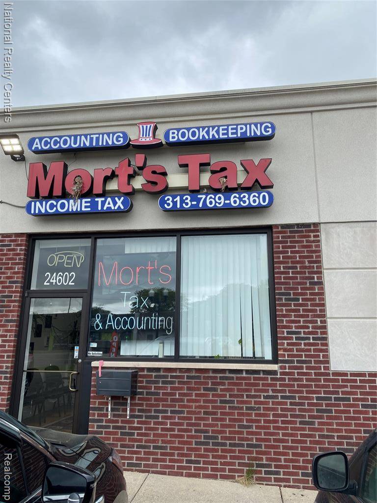 24602 W Warren Avenue, Dearborn Heights, MI 48127 2107