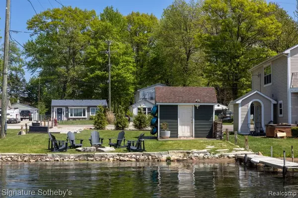 Brighton, MI 48114 9330,1716 S HUGHES Road