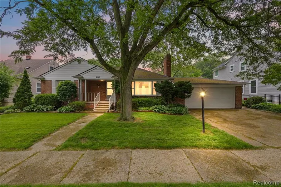 2652 Buckingham Avenue, Berkley, MI 48072 1316
