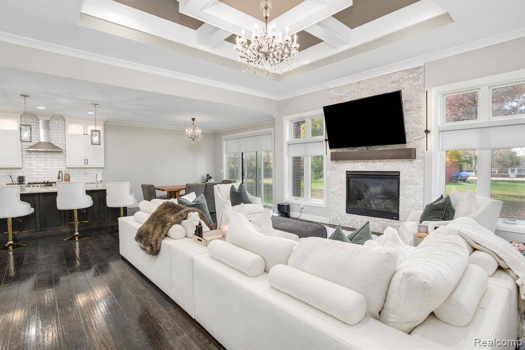 Macomb, MI 48044 1180,50035 ANITA Way