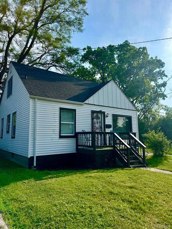 2825 Raskob Street, Flint, MI 48504 7540