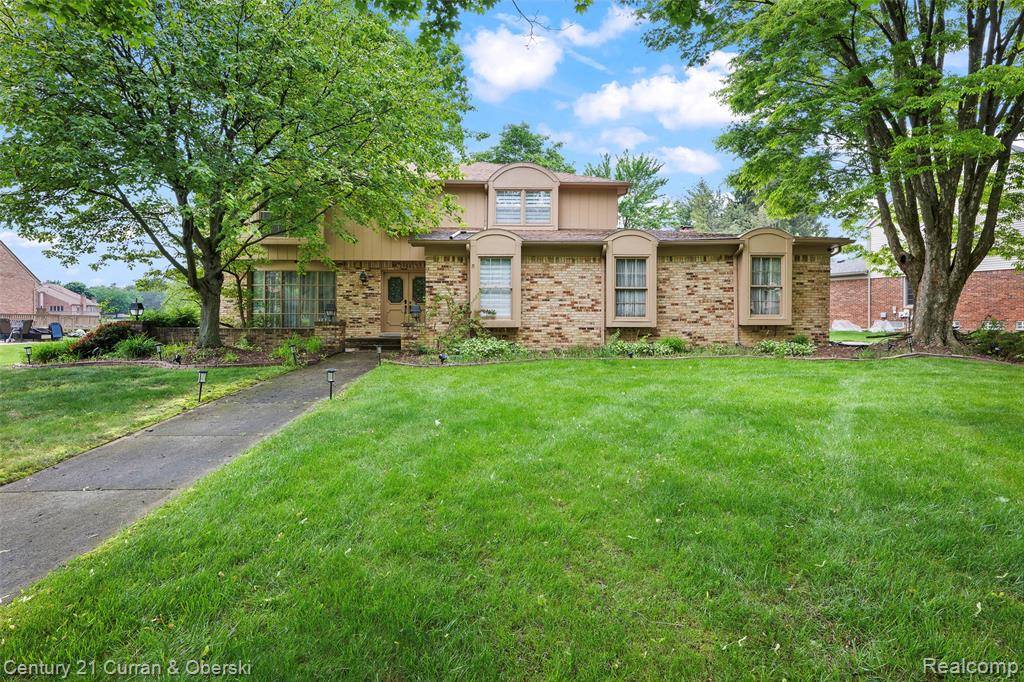 29801 Deer Run, Farmington Hills, MI 48331 1981