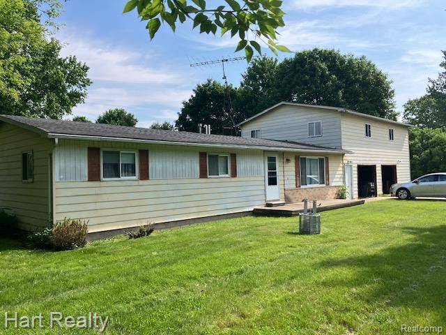 Lapeer, MI 48446 9468,138 W Hunters Creek Road
