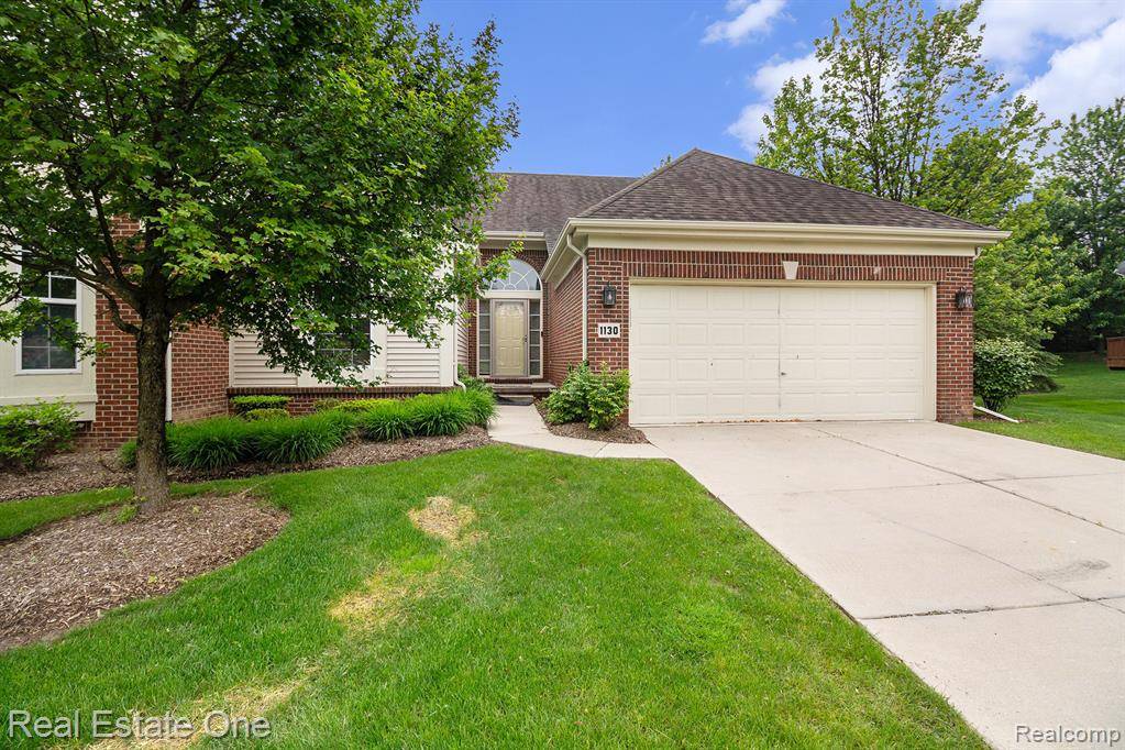 Commerce Twp, MI 48390 2241,1130 Andover Circle