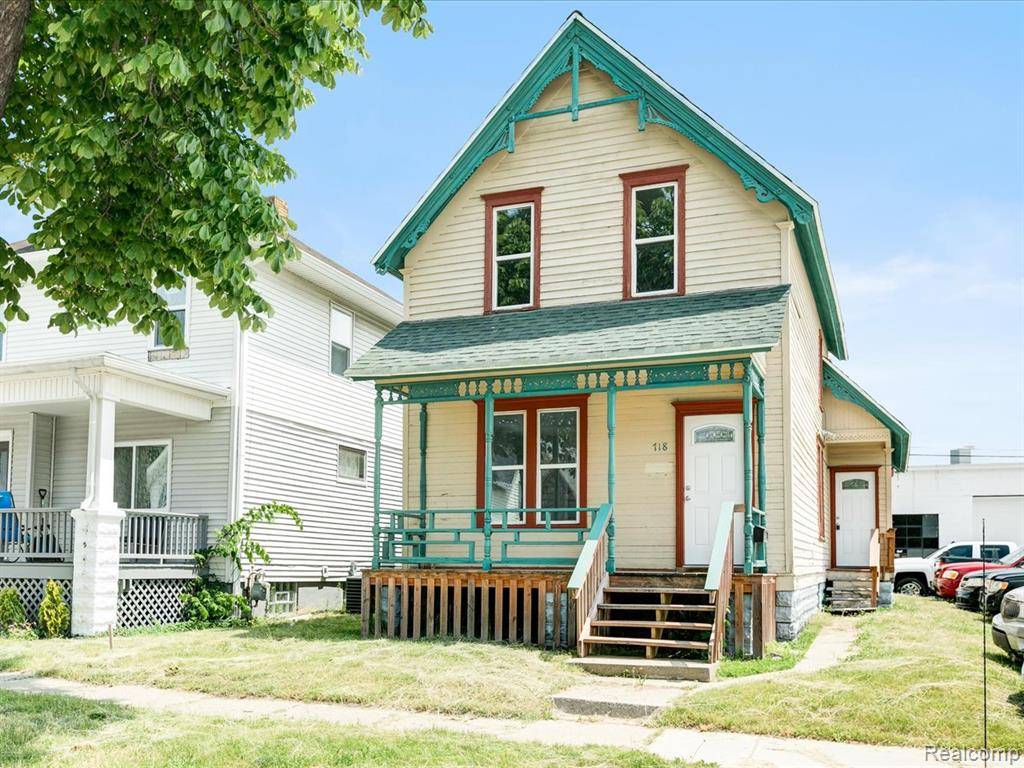 718 Superior Street, Port Huron, MI 48060 3744
