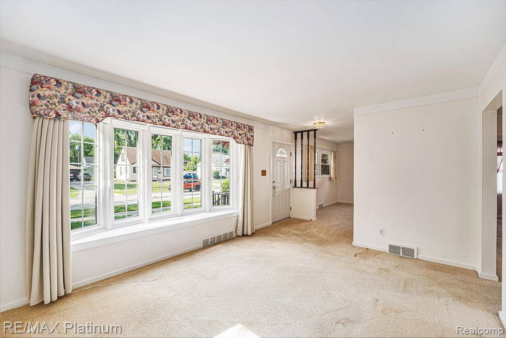 Garden City, MI 48135 3219,32260 Rosslyn Avenue