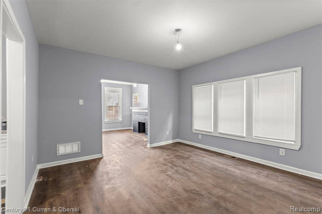 Van Buren, MI 48206 1112,2633 Monterey Street