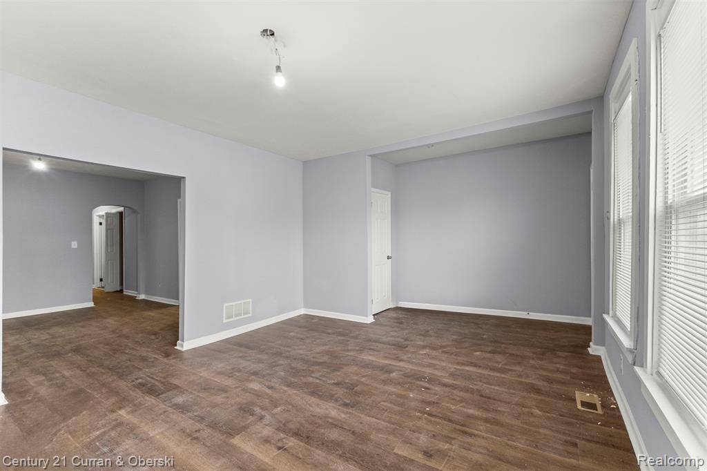 Van Buren, MI 48206 1112,2633 Monterey Street