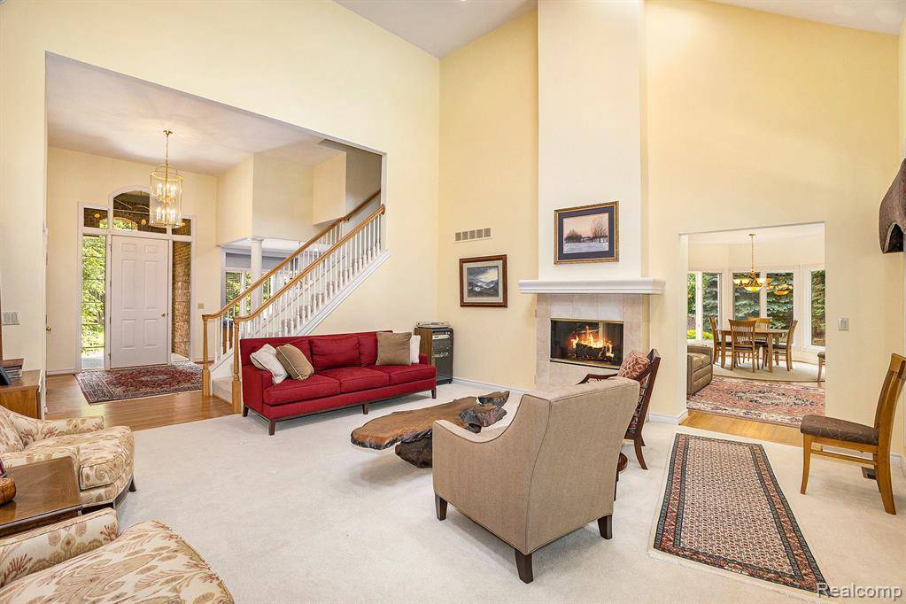 Howell, MI 48843 7971,3050 High Hillcrest Drive