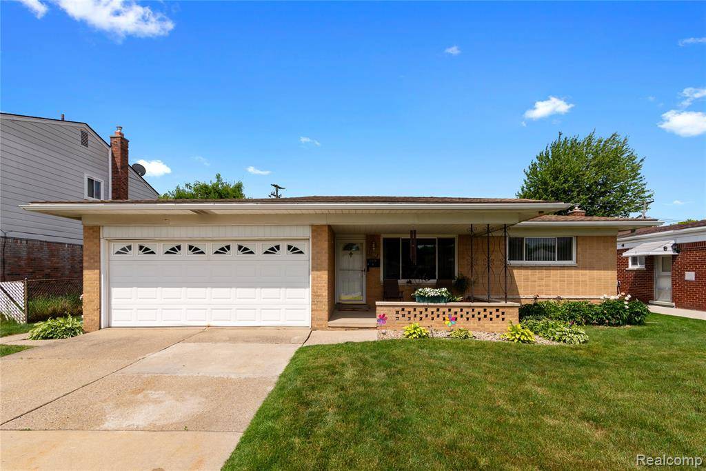33119 Shelley Lynne Drive, Sterling Heights, MI 48312 6041