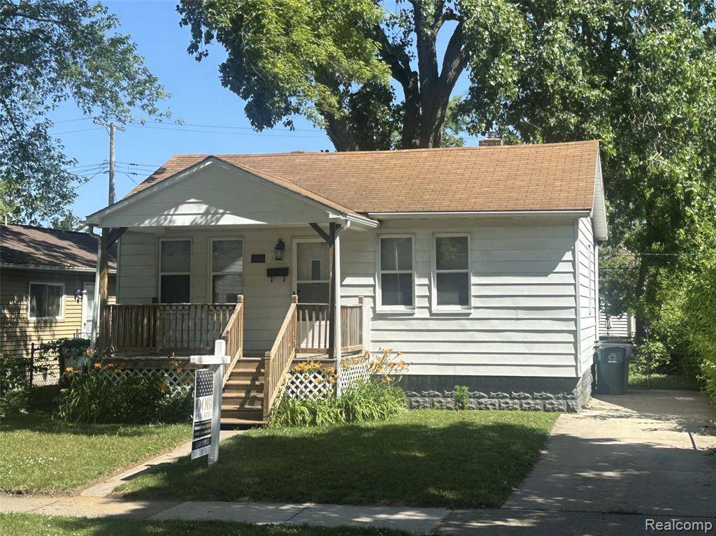 516 Orchard Avenue, Royal Oak, MI 48030 1380