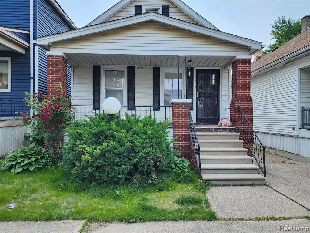 Hamtramck, MI 48212 3302,3892 Belmont Street