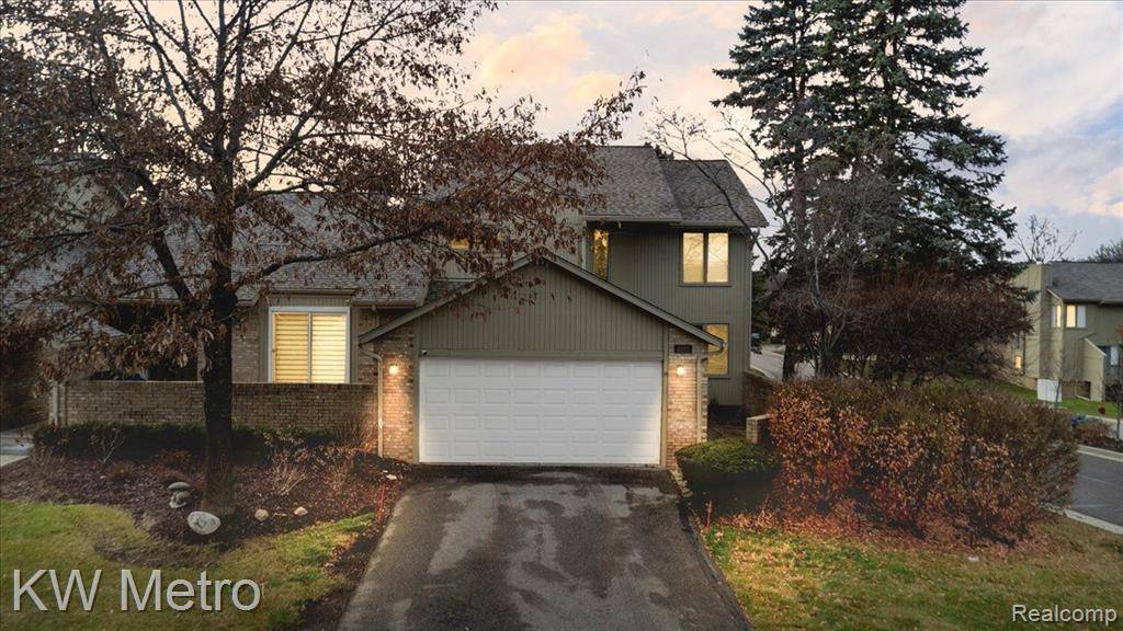 West Bloomfield, MI 48323 2601,4013 Foxpointe Drive