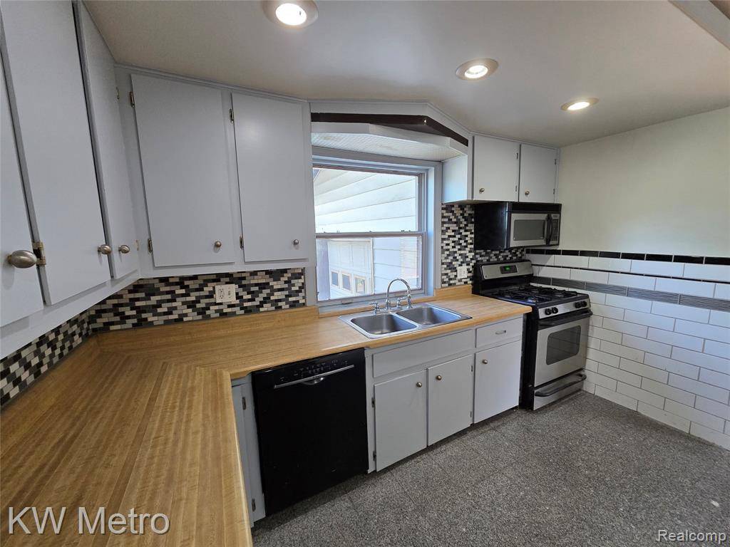 Southfield, MI 48075 1734,19620 Jeanette Street