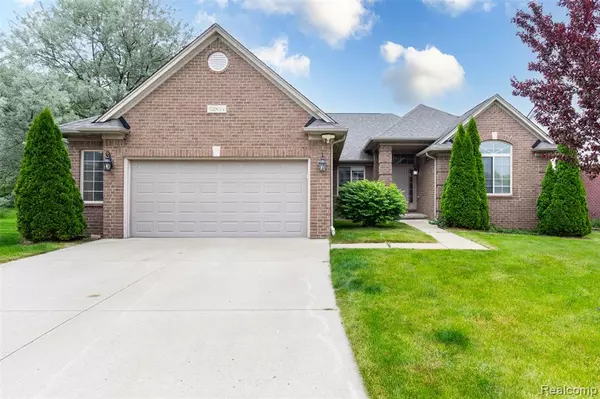 52854 Schafers Run Court, New Baltimore, MI 48051 3677